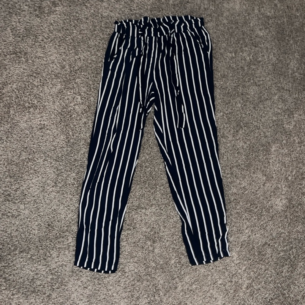 Size small stripped panta